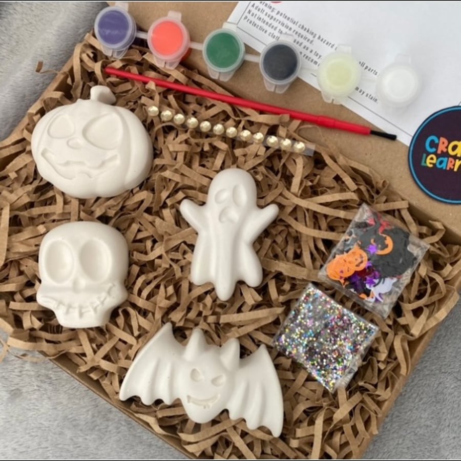 Paint Your Own Halloween Craft Kit - Plaster Figurines  - Gift