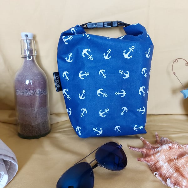 Small anchor print drybag