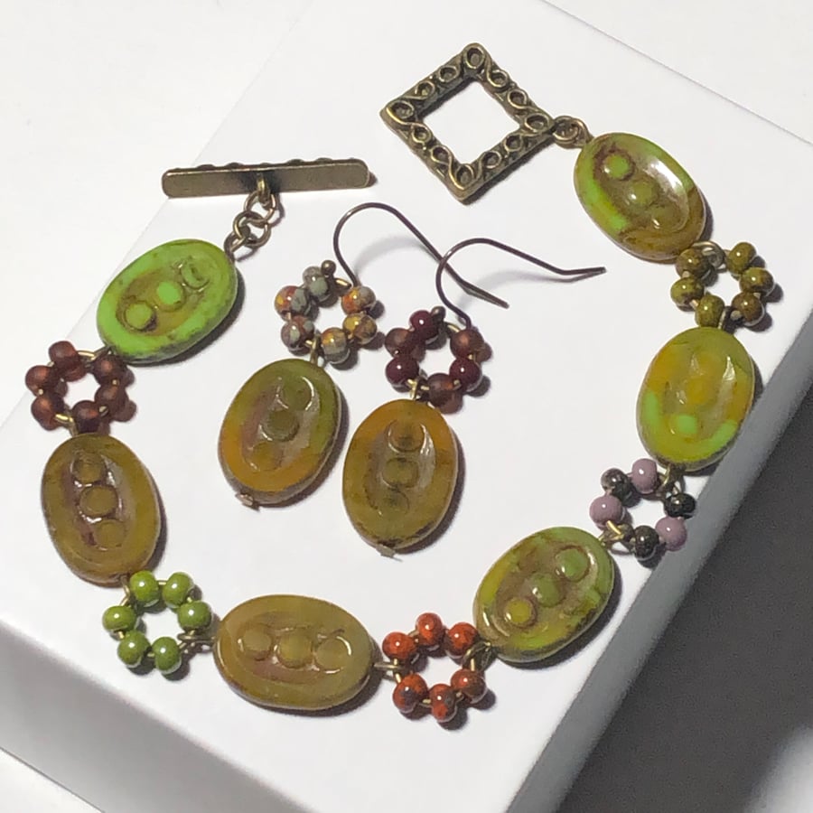 Czech glass bead bracelet and earrings