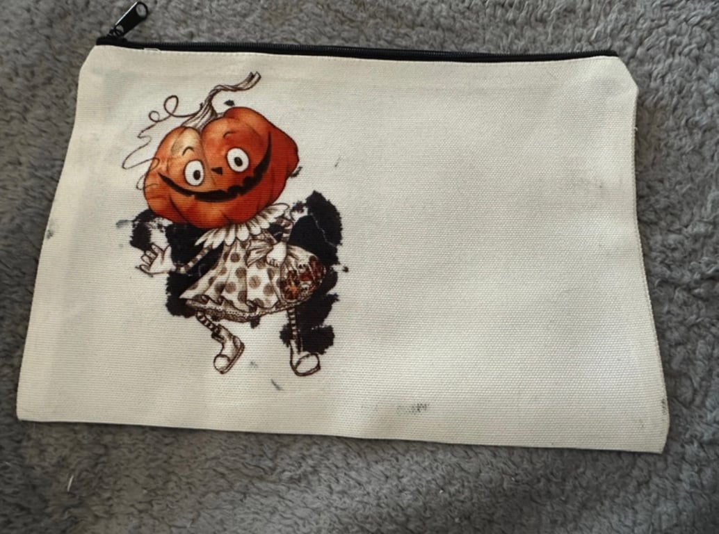 Cute Pumpkin Girl Zip Pouch – Halloween Make-Up Bag