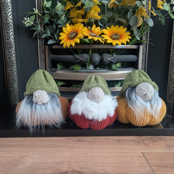 Knitted Pumpkin Gnomes