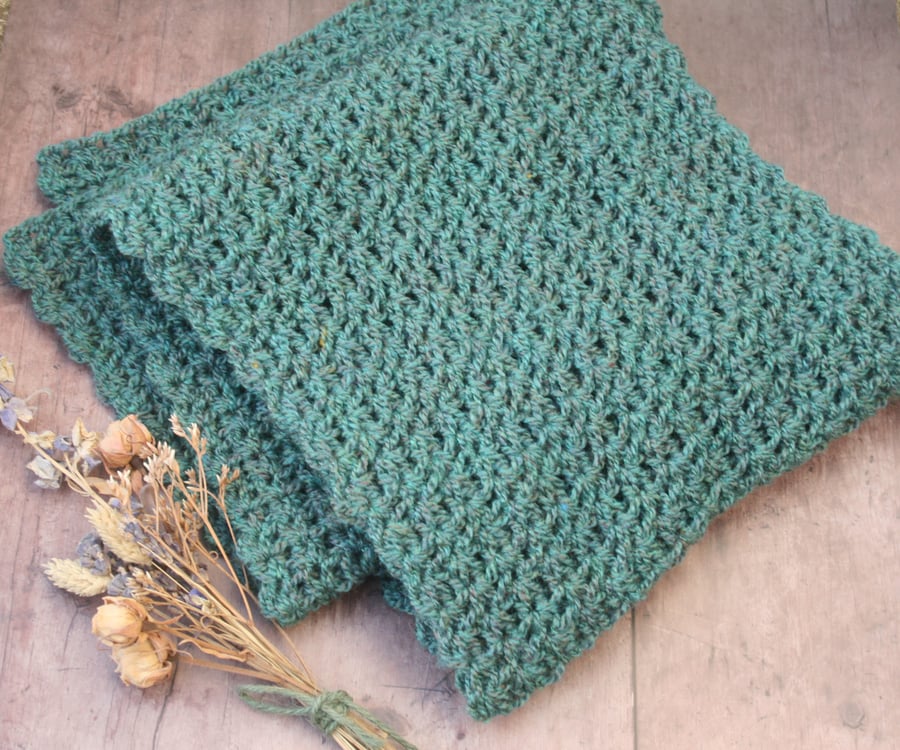Tweed-effect Crocheted Scarf - Indoor Scarf - Bracken Scarf - Suitable for all 