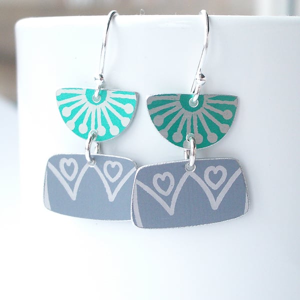 Jade and grey retro flower earrings 