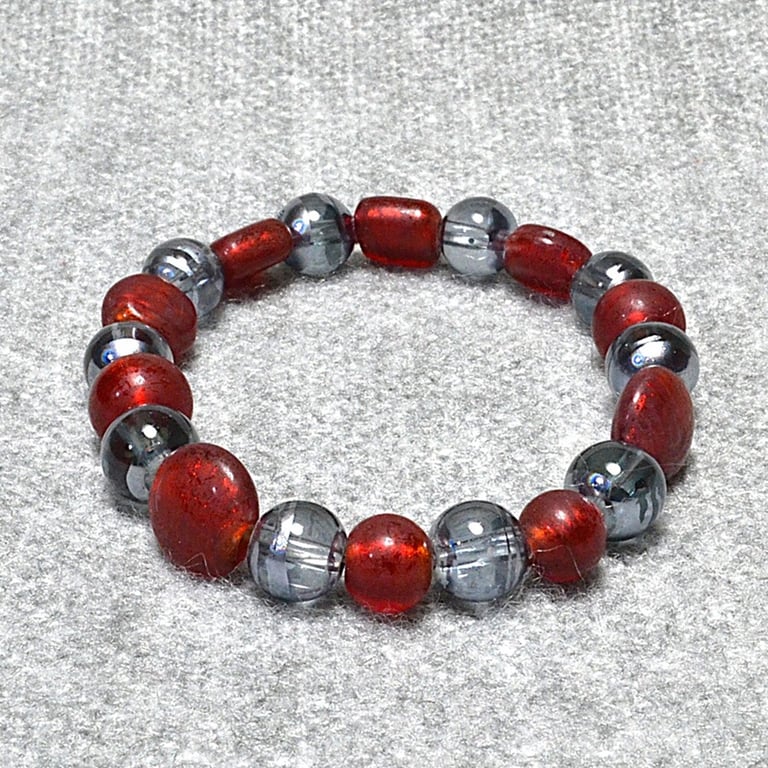 Silver-Grey Chunky Glass Bead and Frosted Dark Red Glass Bead Elastic Bracelet