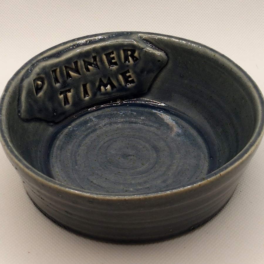 Pet Bowl with 'Dinner Time' label.