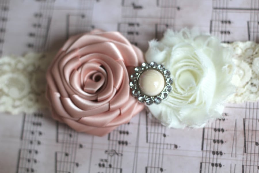 LOLA: Moonstone Pink Wedding Garter. Ivory Lace Garter. Shabby Chic Garter. 