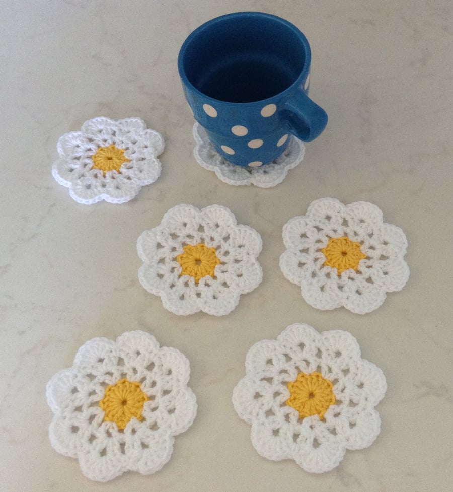 Crochet Daisy Flower Coasters