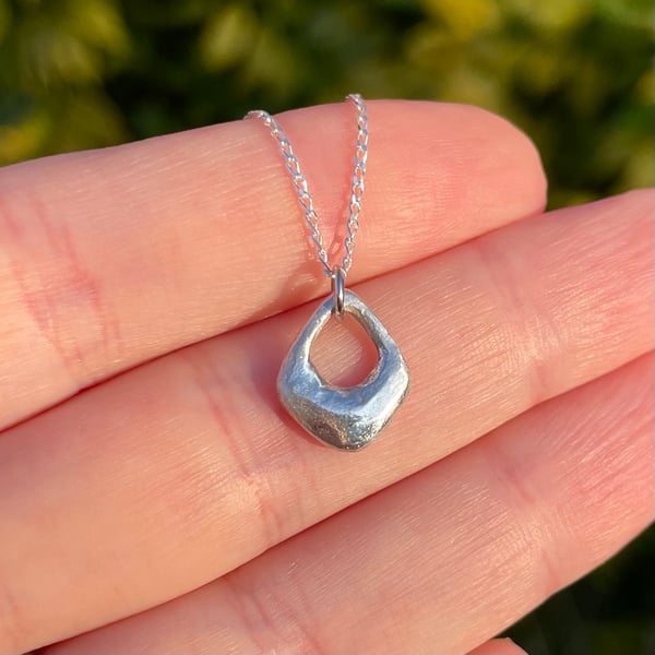 Organic diamond-shaped pendant 999 fine silver 