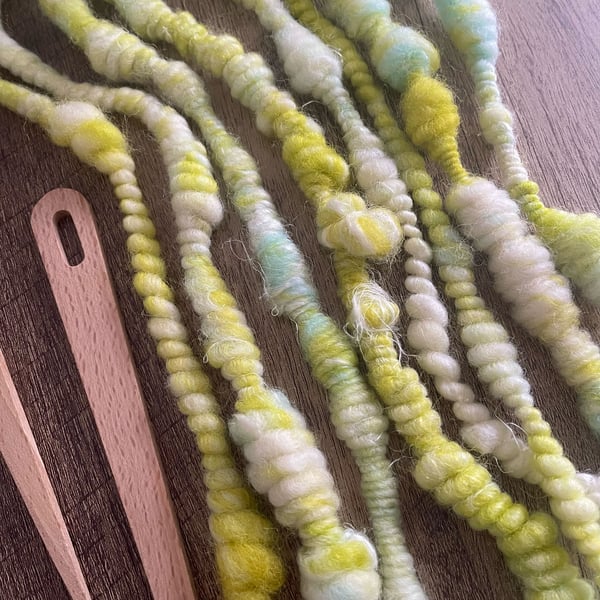 Art Yarn Handspun Devon Closewool, Corriedale and Flax Linen