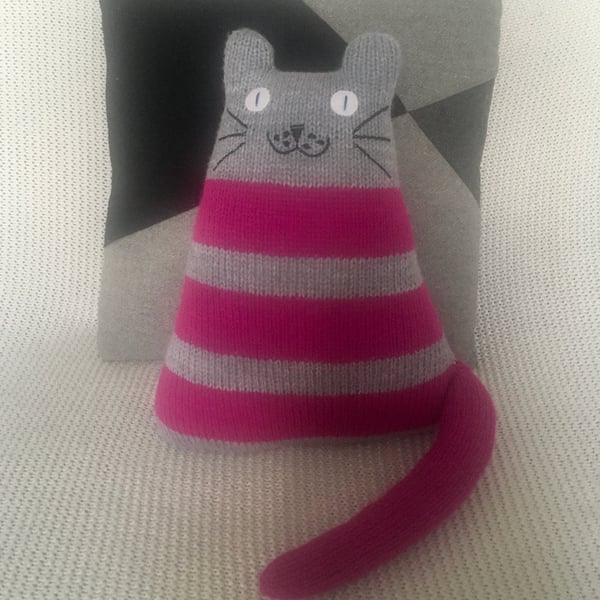Grey and magenta  handknitted cat - Folksy Christmas 2026