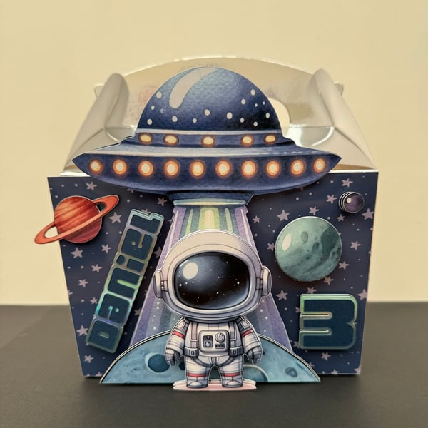 6 Personalised Space party boxes, party bags 