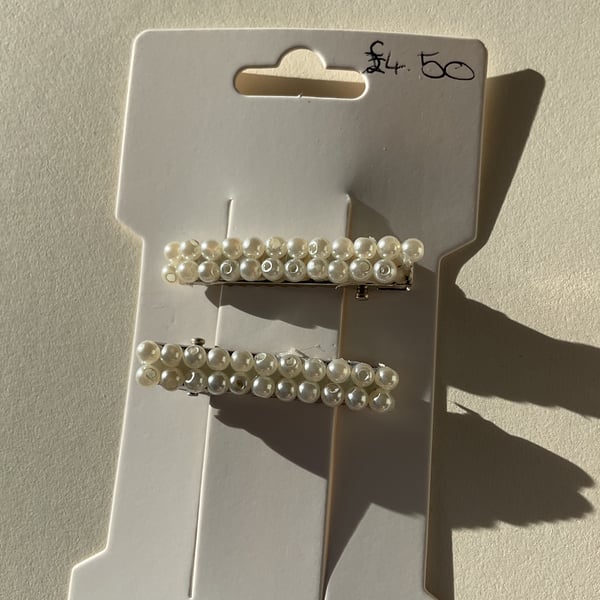 Pearl Beaded clips