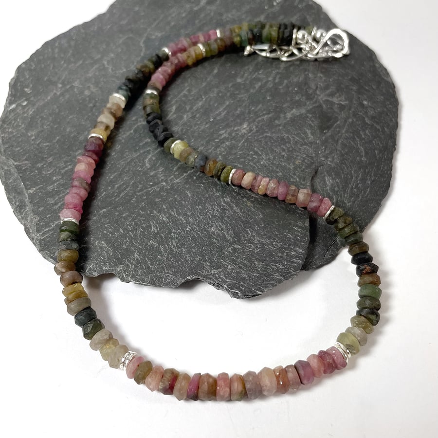 Tourmaline and silver necklace, adjustable length