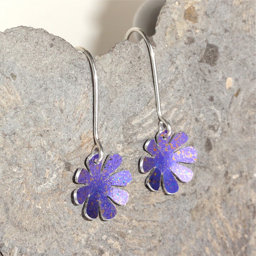 Spring flowers hand painted earrings - purple