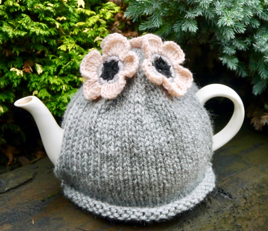 Grey Tea Cosy Blush Flowers