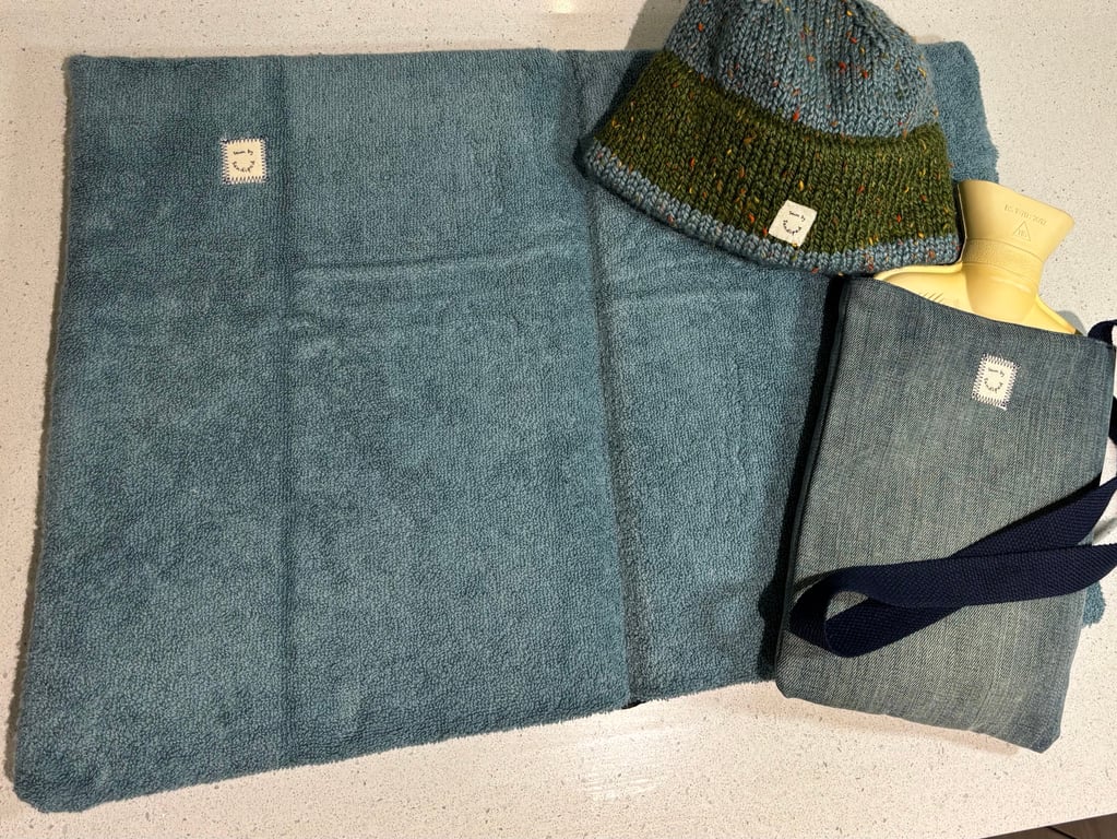 Padded, water-resistant outdoor changing mat. Cold swimming. Swim mat.