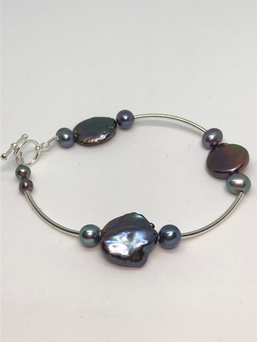 Silver and freshwater pearl bracelet- free UK p... - Folksy