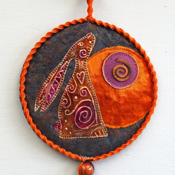 HMVM115- Hare Moon Gazer Mandala - 12.5cm - Burnt Orange-Rust-Black -Natural