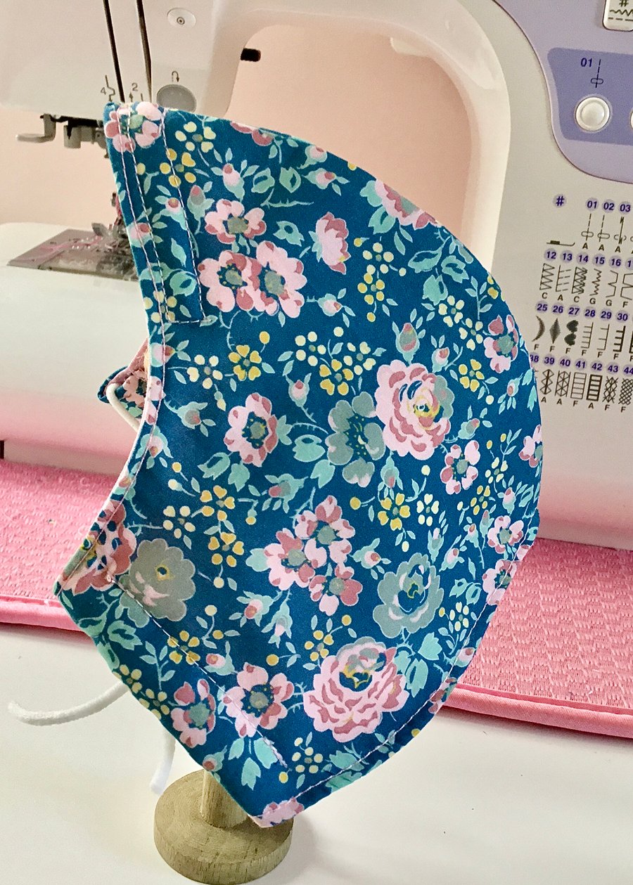 NOW HALF PRICE Liberty Face Covering with Nose Wire 