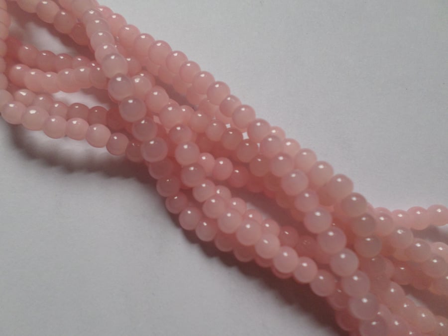 100 x Jelly Style Glass Beads - Round - 4mm - Pale Pink 