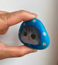 Hand-Painted Cat Pebble – Cute Seaside Stone Art - Image 4