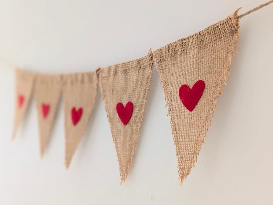 Hessian bunting with red felt hearts: rustic burlap banner
