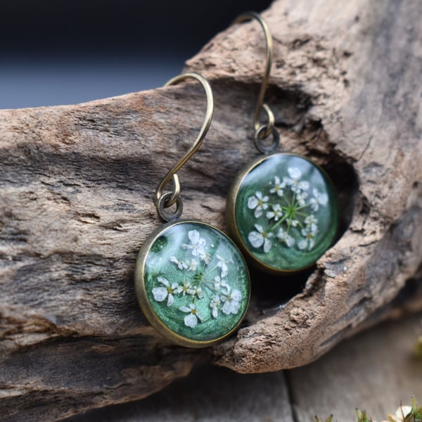 Hypoallergenic Real Pressed Flower Resin Earrings, Titanium Ear Hooks, Green