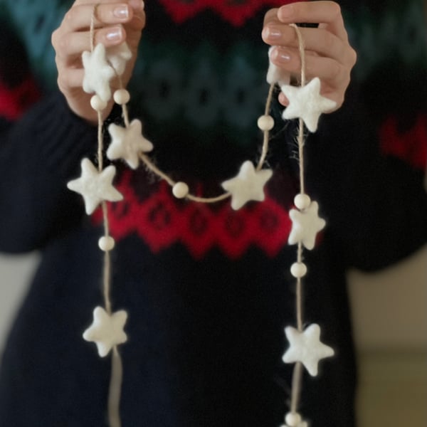 Needle Felt Cream Star Garland