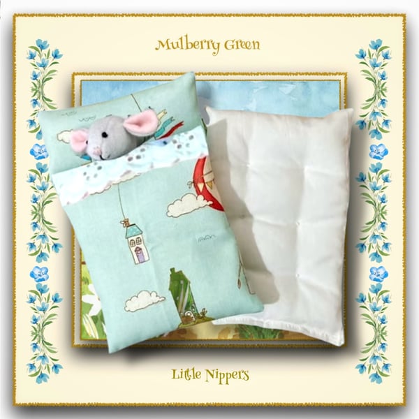 Little Nippers’ Houses in the Clouds Bed Set