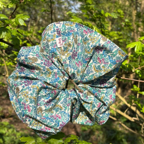 Floral cotton mega scrunchie! 