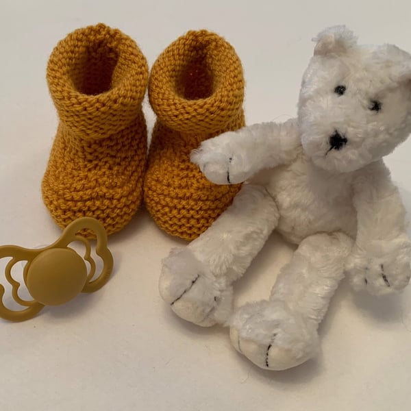 Made To Order Handknitted Boreal Baby Boots 5 sizes. Any colour.