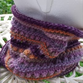 Handknit chunky wool circular cowl col 4