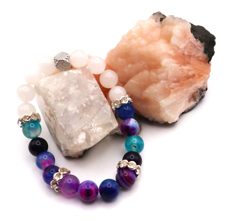 Striped Agate and Selenite Elasticated Bracelet. Balances the Yin & Yang.