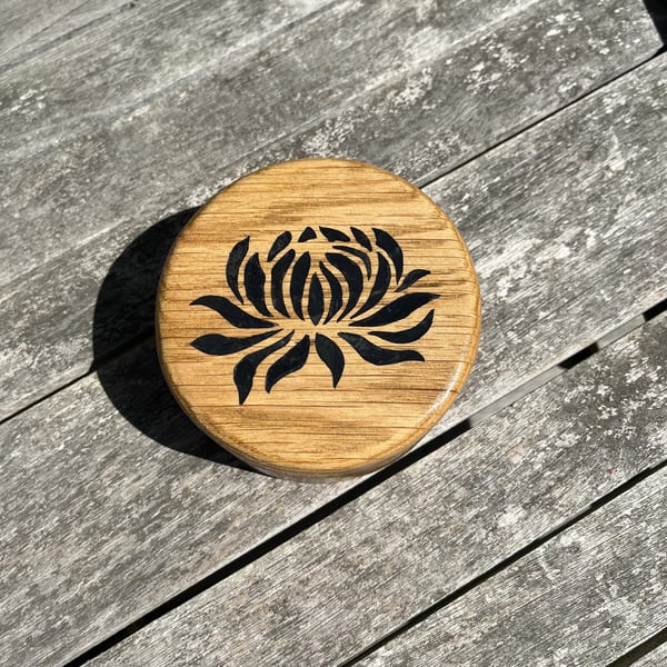 Handcrafted Oak Jewellery - Trinket Box With Dahlia Flower Inlaid Lid