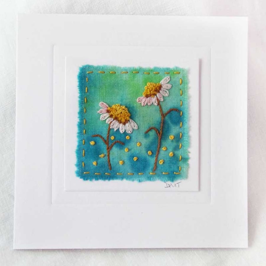 HAND EMBROIDERED GREETINGS CARD DAISY STYLE FLOWERS