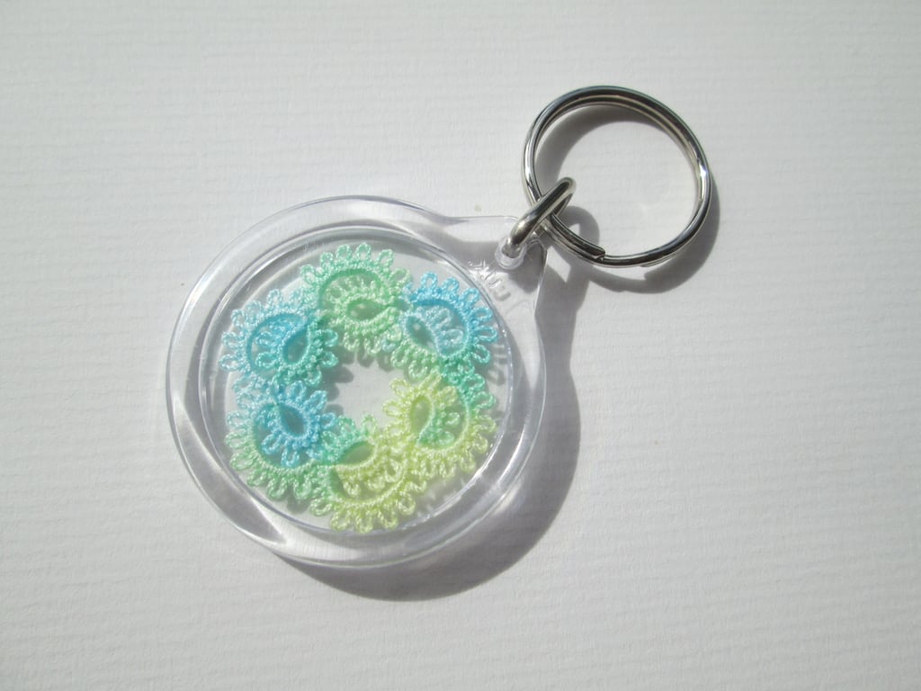Lemon blue-green Tatted key-ring 