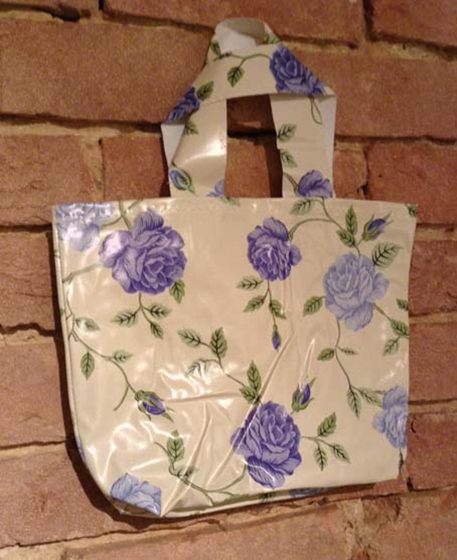  Small floral print design TOTE bag
