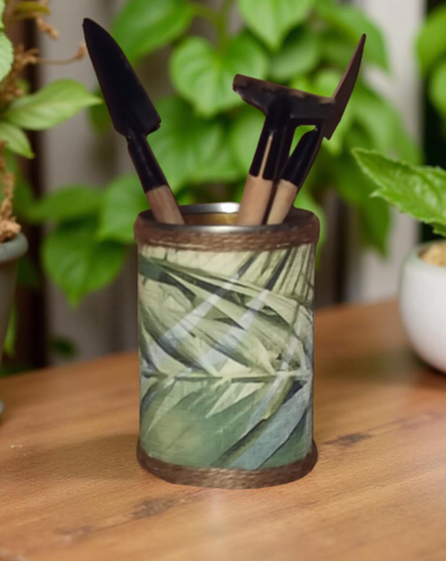 Storage pot. Repurposed tin