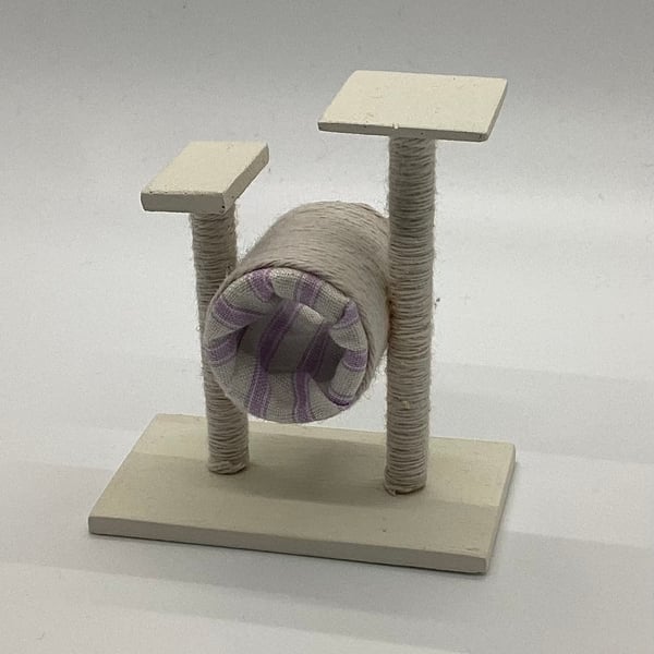 1:12 scale dolls house cat scratching tower