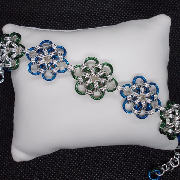 Chainmaille flower bracelet