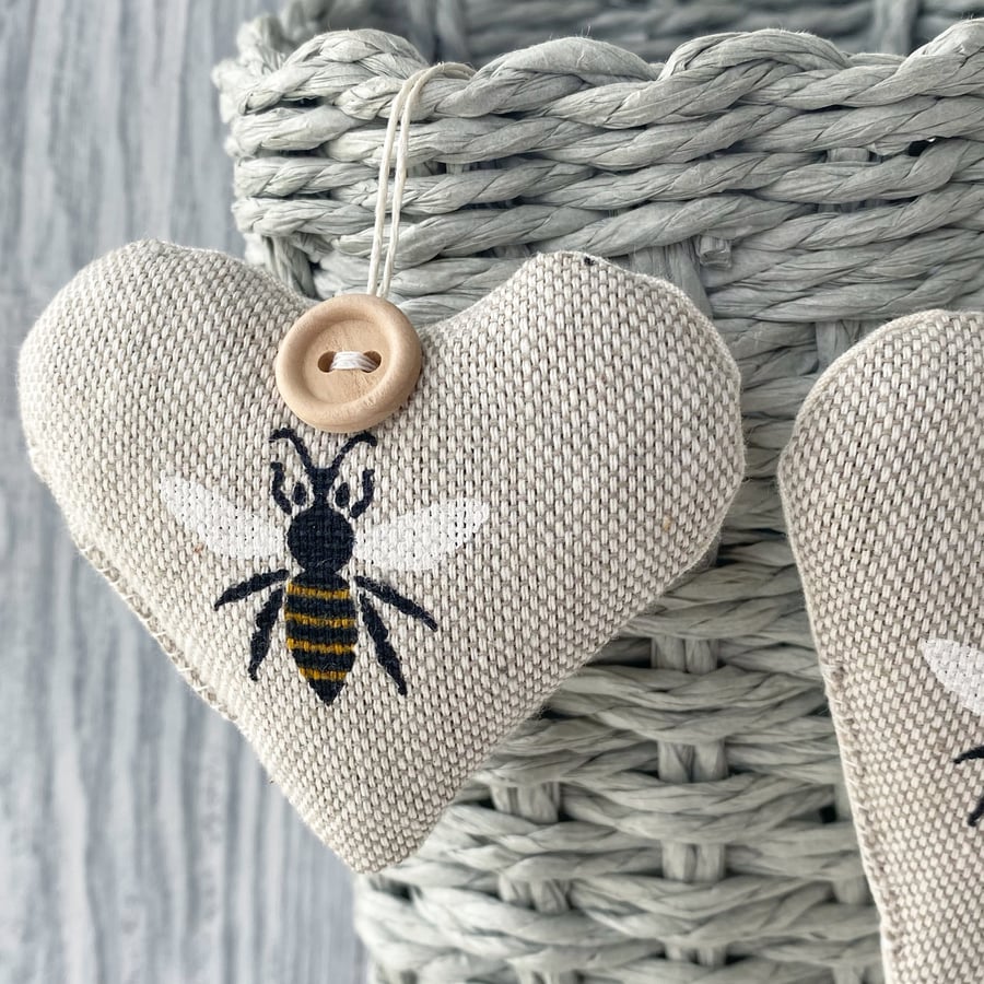 LAVENDER HEART - bee, lavender and taupe, SHORT heart
