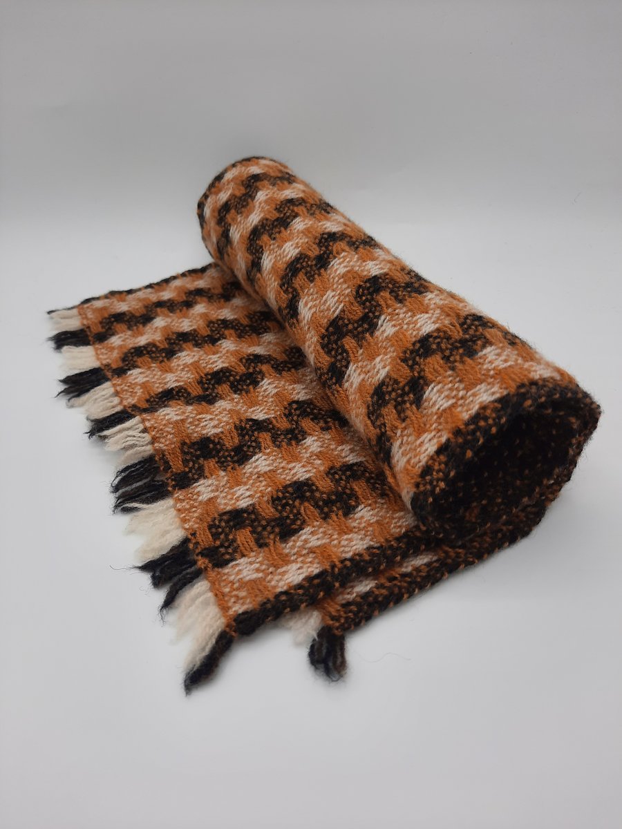 Mid-century 'tidy' lambswool scarf - orange