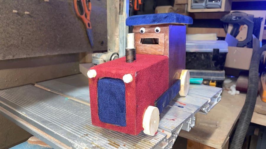 Wooden Tractor Piggy Bank – A Fun and Functional Gift for Kids