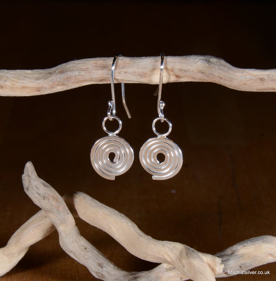 Sterling silver spiral circle earrings