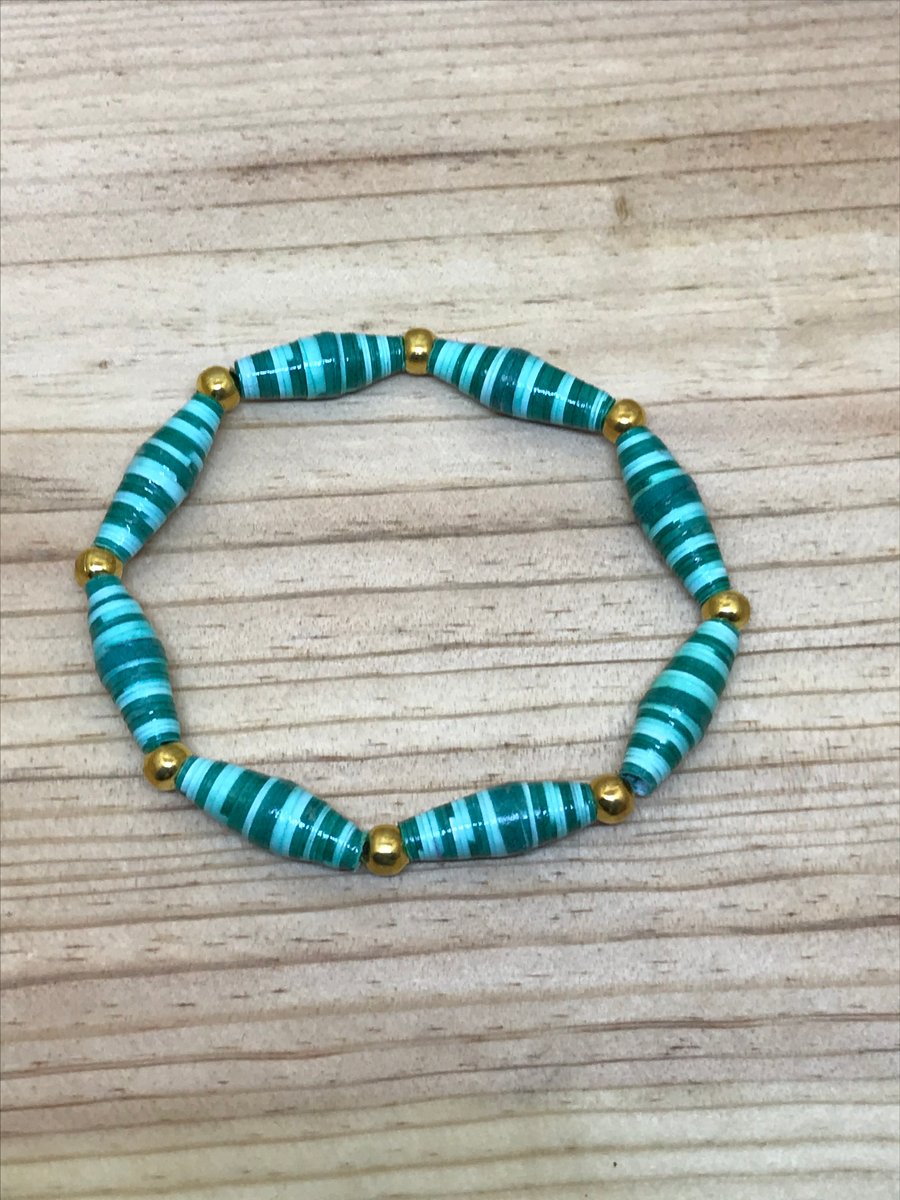  Paper Bead Bracelet. (212)