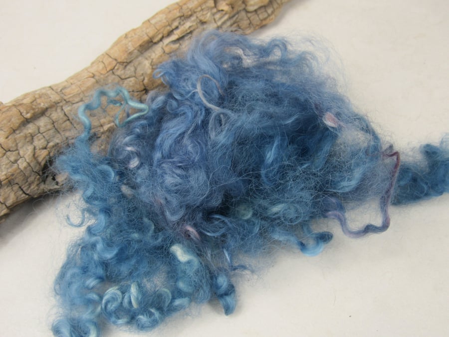 10g Naturally Dyed Indigo Blue Masham Felting Wool