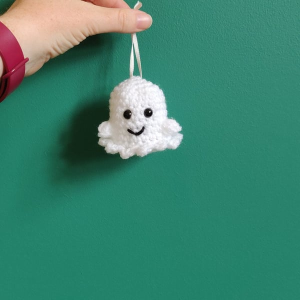 Ghost Hanging Decoration, White Spooky Ghost, Halloween Decor, Halloween Ghost