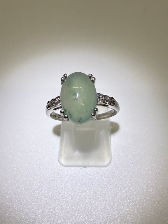 Pale green Chalcedony & Zircon sterling silver ring 