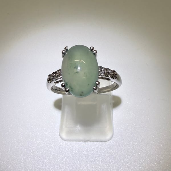 Pale green Chalcedony & Zircon sterling silver ring 