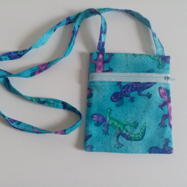 Crossbody bag, turquoise, dogwalking bag, long strap, lined, lizards, reptiles